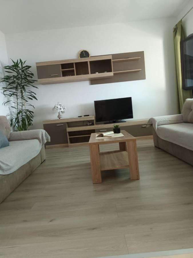 Apartment Ljube Omiš Екстериор снимка